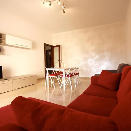 House Apartment *