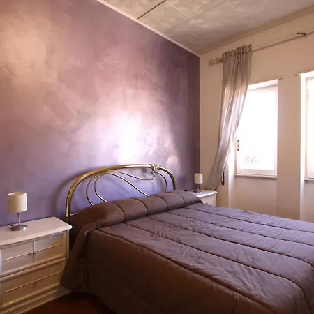 House Apartment *